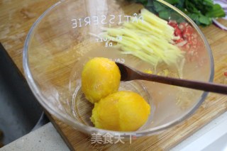 凉拌花甲的做法步骤：9