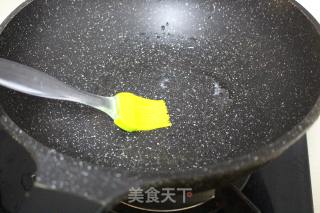 槐花饼的做法步骤：8