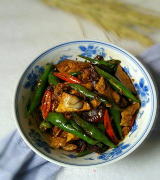 梅花肉炒卤豆干的做法步骤：9