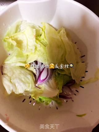 腊月二十三小年 花团锦簇之金枪鱼杂菜沙拉的做法步骤：1