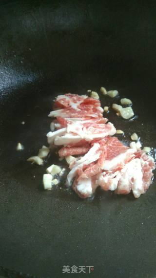 梅花肉炒腐竹的做法步骤：3
