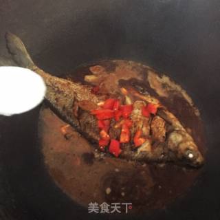 红烧鳊鱼的做法步骤：8