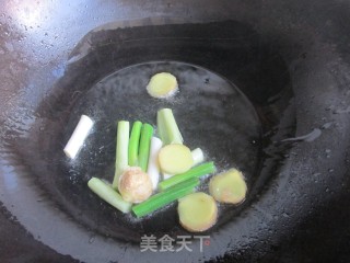 农家小炒鸡#大吉大利#的做法步骤：3