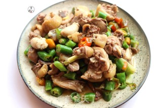 农家小炒鸡#大吉大利#的做法步骤：9