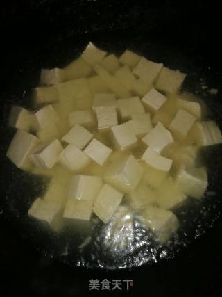 #团圆饭#小葱炒豆腐的做法步骤：3