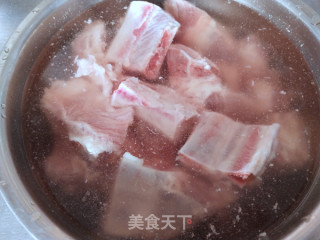砂锅排骨面的做法步骤：1