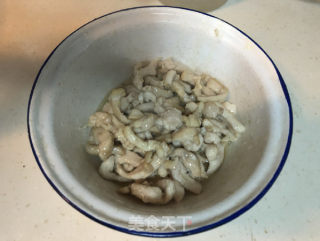 榨菜炒鸡丝的做法步骤：5