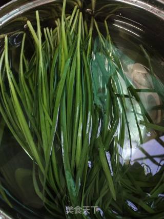 烤韭菜的做法步骤：1