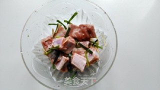 豆豉芋艿蒸排骨的做法步骤：2