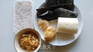 猴头菇虾滑汤的做法步骤：1