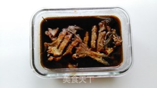蜜汁卤鲳鱼的做法步骤：8