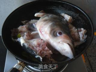 烧鱼头块的做法步骤：7