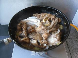 烧鱼头块的做法步骤：10