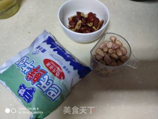 花生红枣牛奶浆的做法步骤：1