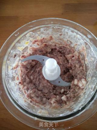 鲅鱼馄饨的做法步骤：1