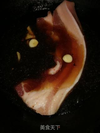 *团圆饭*回锅肉炒腐竹的做法步骤：2