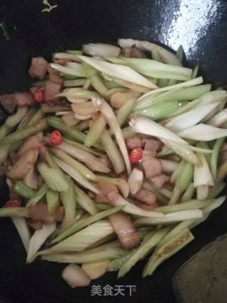 *团圆饭*回锅肉炒腐竹的做法步骤：7