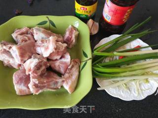 豆豉蒸排骨的做法步骤：1