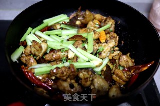 麻辣鸡丁的做法步骤：7