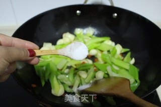 西芹百合的做法步骤：9