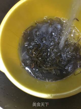 五花肉炒海带丝的做法步骤：2