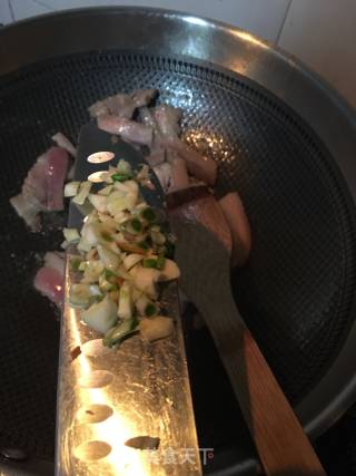 五花肉炒海带丝的做法步骤：8