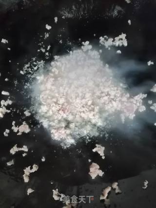 剁椒l肉末炒饭的做法步骤：2