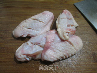 中翅油豆条烧水笋的做法步骤：3