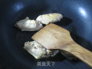 中翅油豆条烧水笋的做法步骤：4