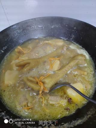 猴头菇虫草花鸡脚汤的做法步骤：8