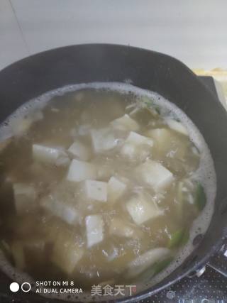 裙带菜豆腐汤的做法步骤：5