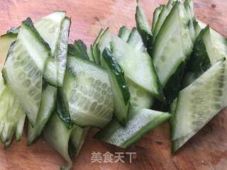 腐竹炒黄瓜的做法步骤：3