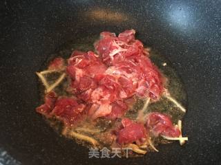 生瓜牛肉片的做法步骤：5