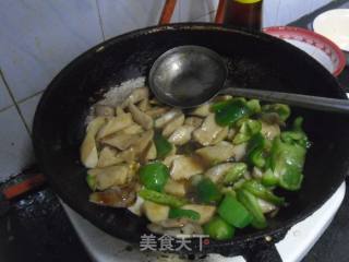 青椒炒杏鲍菇的做法步骤：10