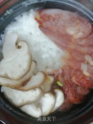 腊肠煲仔饭的做法步骤：6