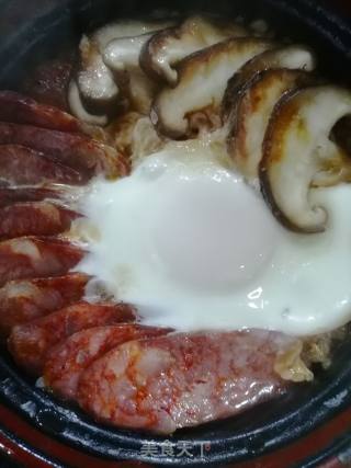 腊肠煲仔饭的做法步骤：9