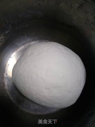 小猪豆沙包的做法步骤：1