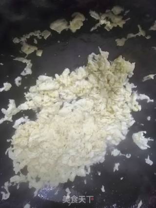 韭菜鸡蛋虾干饼的做法步骤：4