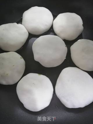 韭菜鸡蛋虾干饼的做法步骤：13