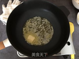 蛋黄肉松海苔雪花酥的做法步骤：2