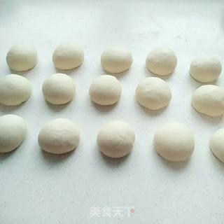 原汁原味的酵头老面馒头的做法步骤：4