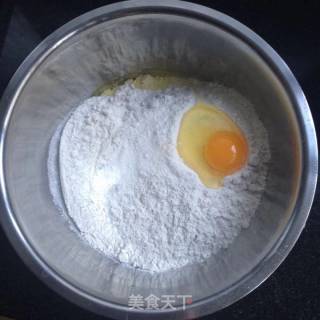 鸡蛋油泼面的做法步骤：1