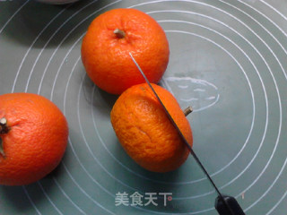橙碗奶香蒸蛋羹的做法步骤：2