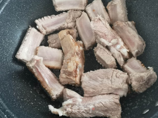 腐乳烧排骨的做法步骤：5