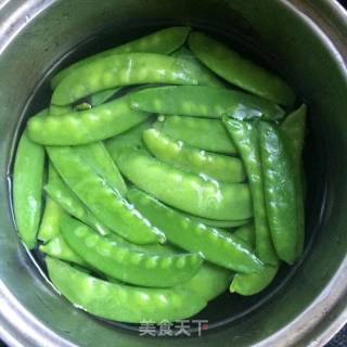 杏鲍菇炒荷兰豆的做法步骤：4