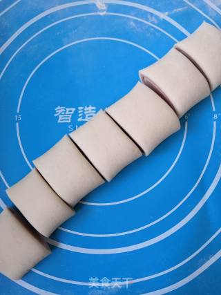 双色花卷的做法步骤：12