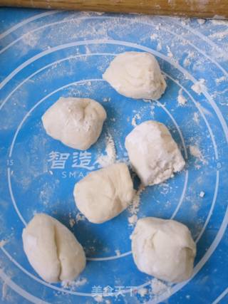 小猪豆沙包的做法步骤：8