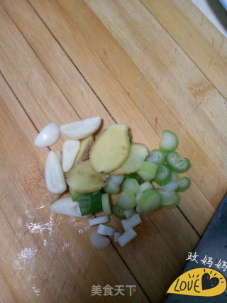 红烧舌头鱼的做法步骤：1