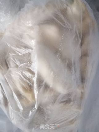 水饺的做法步骤：1