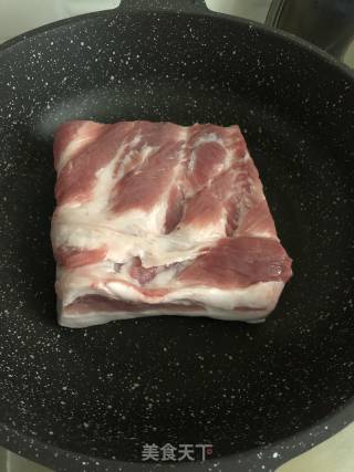 梅菜扣肉的做法步骤：2